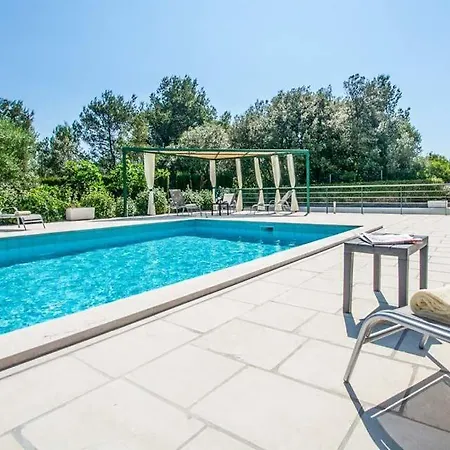 Campanile Sleeps 6 Pool Wifi Villa *